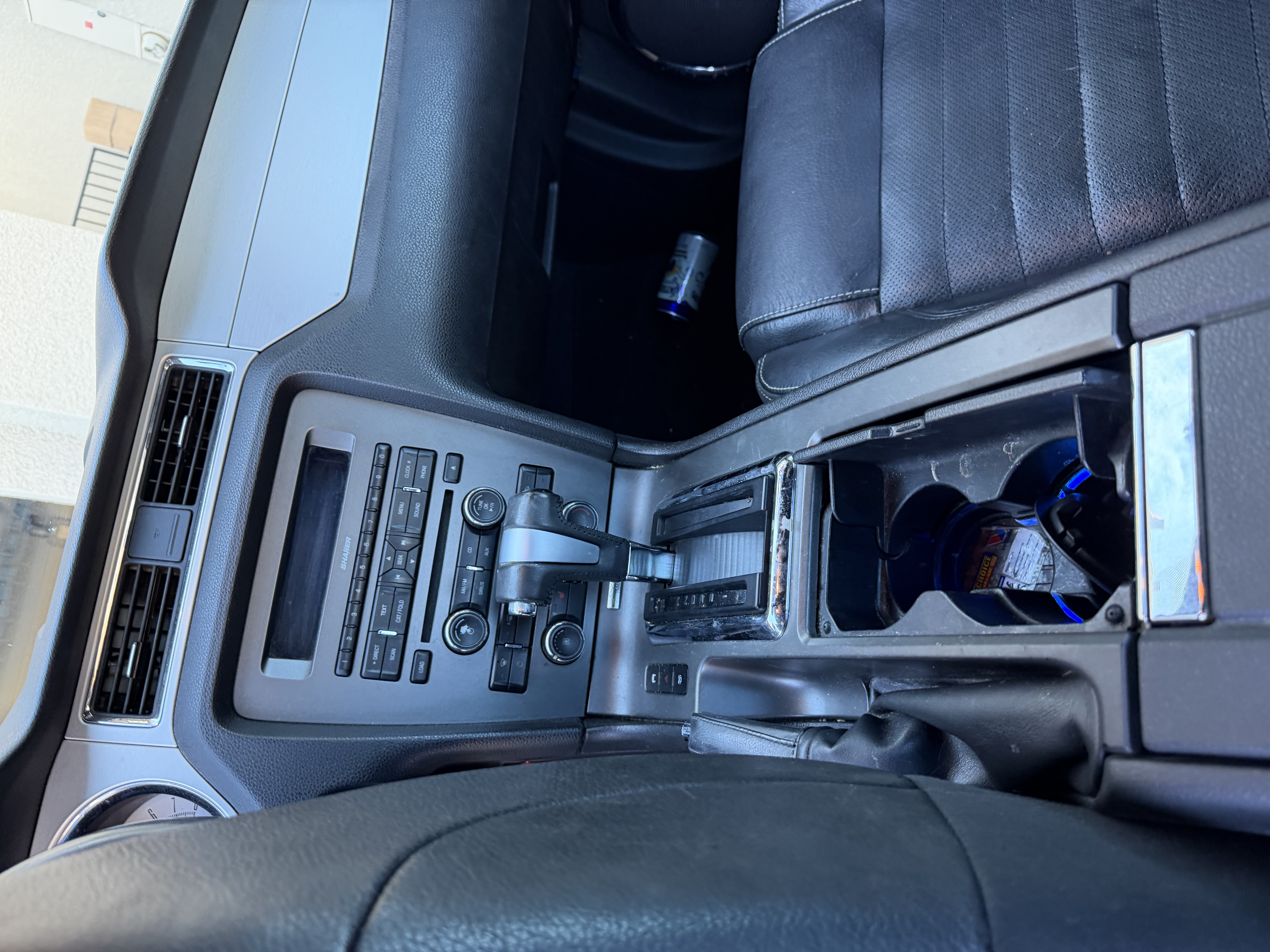 Used 2010 Ford Mustang GT RWD image 5