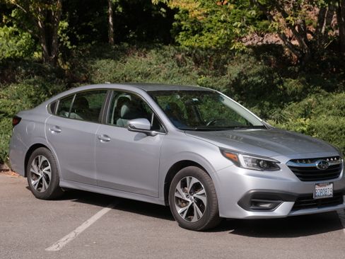 Used 2022 Subaru Legacy Premium AWD/4WD image 4
