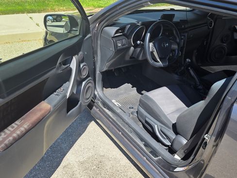 Used 2015 Scion tC image 14