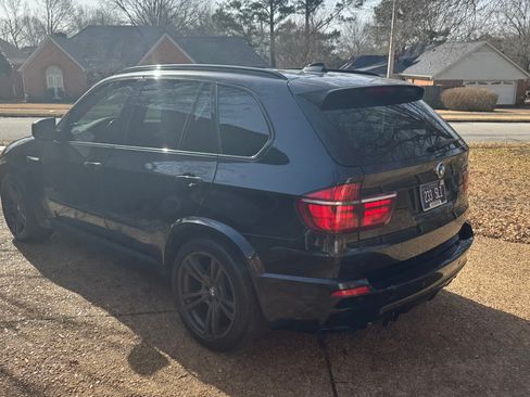 Used 2011 BMW X5 M image 4