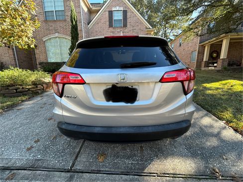 Used 2016 Honda HR-V EX image 12