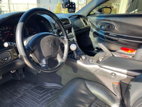 Used 2003 Chevrolet Corvette Z06 w/ Memory Package, 3 Drivers image 10