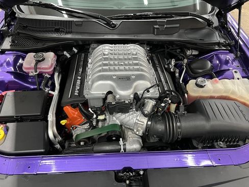 Used 2016 Dodge Challenger SRT Hellcat image 25