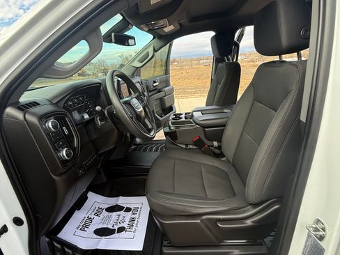 Used 2023 GMC Sierra 2500 Pro w/ Convenience Package image 13