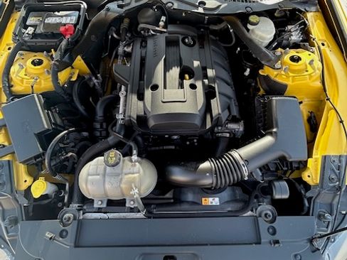 Used 2016 Ford Mustang Premium RWD image 12