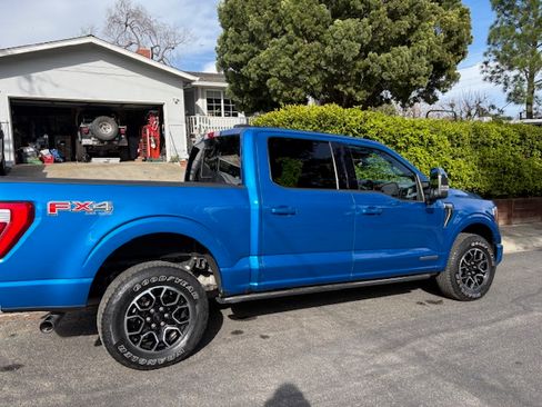 Used 2021 Ford F150 Lariat w/ Equipment Group 502A High image 8