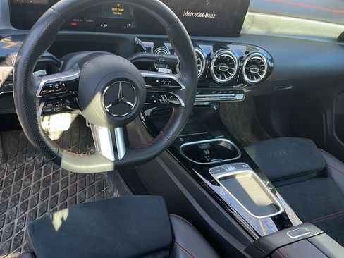 Used 2024 Mercedes-Benz CLA 250 4MATIC image 16