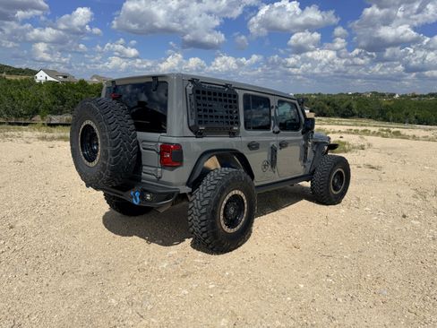 Used 2022 Jeep Wrangler Unlimited Rubicon 4xe w/ Cold Weather Group image 4