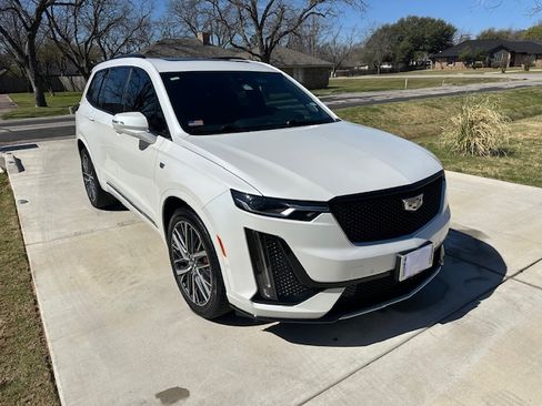 Used 2023 Cadillac XT6 Sport w/ Technology Package image 1