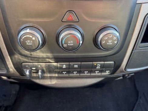 Used 2018 RAM 2500 Tradesman w/ Chrome Appearance Group image 12