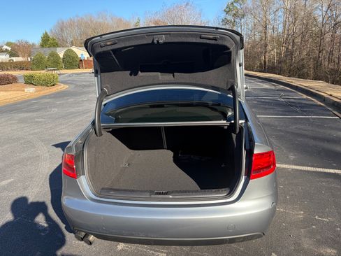 Used 2010 Audi A4 2.0T Premium image 20