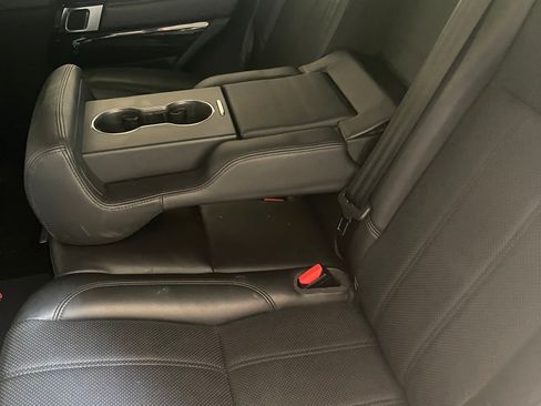 Used 2016 Land Rover Range Rover HSE image 26