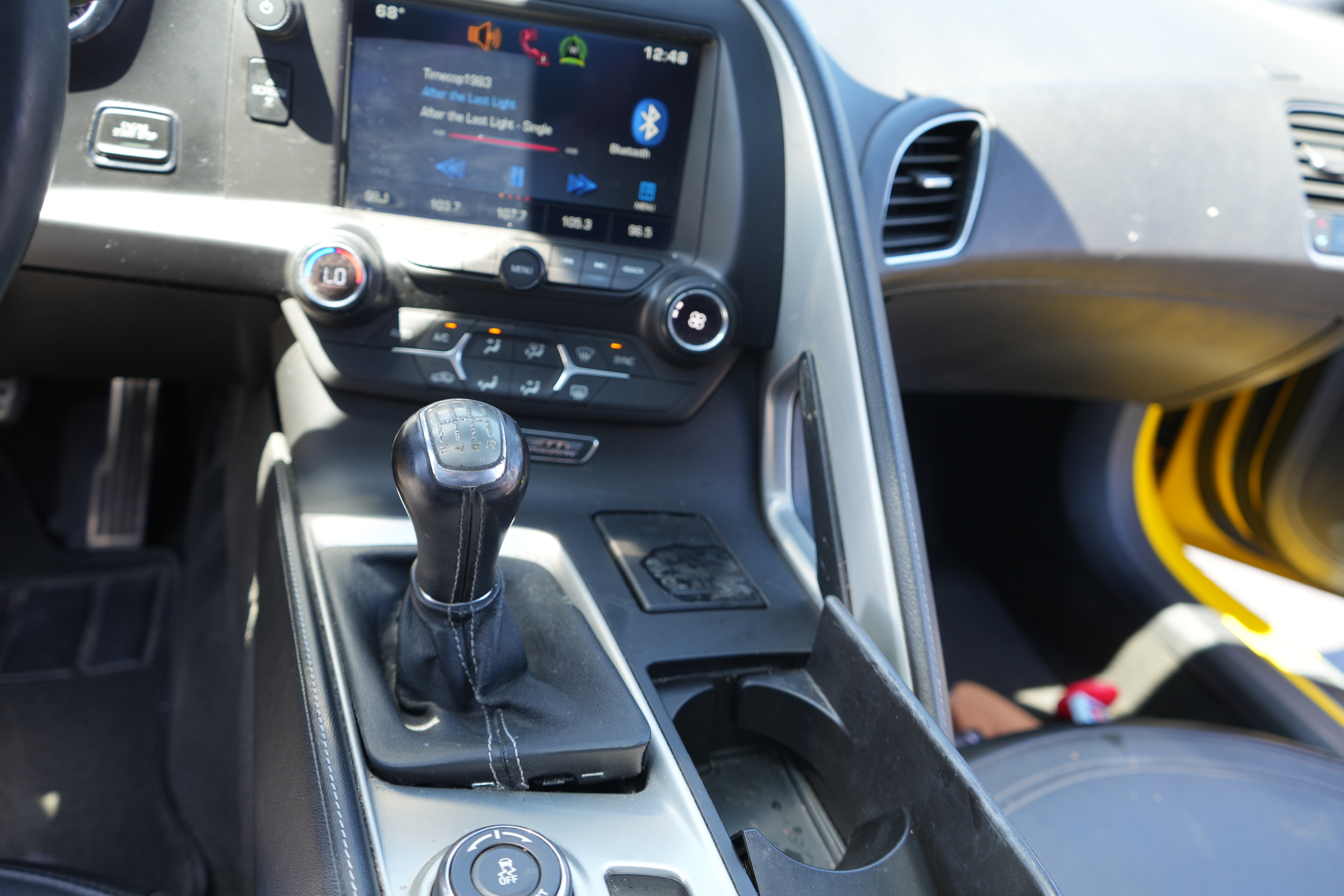 Used 2015 Chevrolet Corvette Stingray Coupe RWD image 5