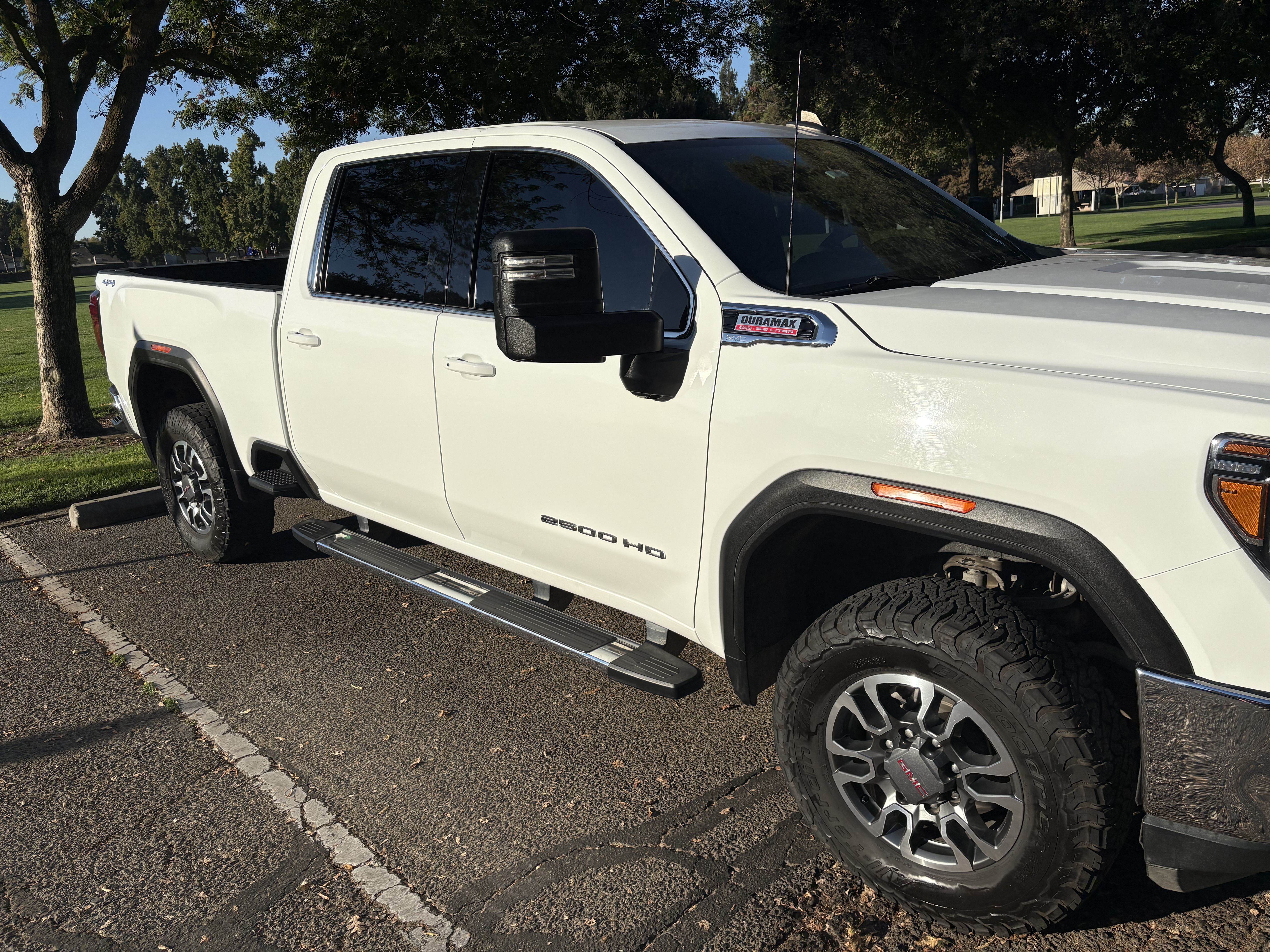Used 2022 GMC Sierra 2500 SLE w/ SLE Value Package; AWD/4WD image 1