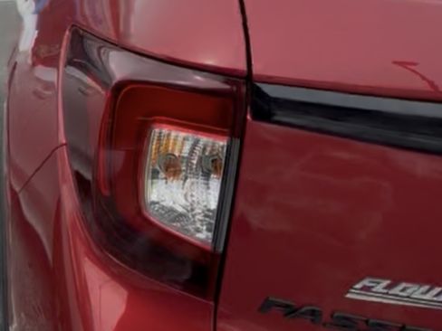 Used 2025 Honda Passport Black Edition image 8