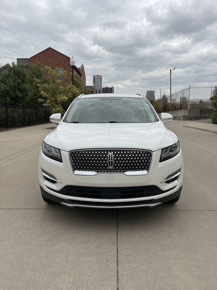 Used 2019 Lincoln MKC Premiere AWD/4WD image 2