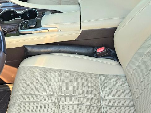 Used 2018 Lexus RX 350 AWD w/ Luxury Package image 17