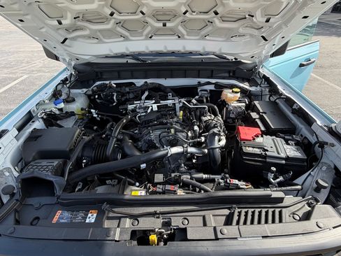 Used 2025 Ford Bronco Big Bend image 9