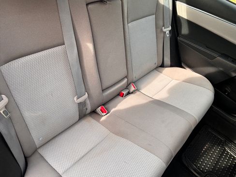 Used 2016 Toyota Corolla LE image 11