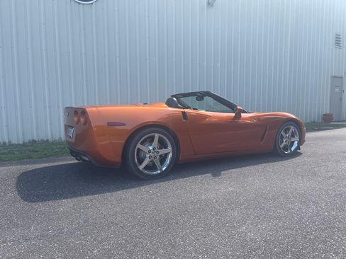 Used 2007 Chevrolet Corvette Convertible w/ Preferred Equipment Group RWD image 12
