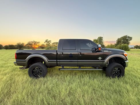 Used 2012 Ford F250 Lariat w/ Lariat Ultimate Pkg AWD/4WD image 1