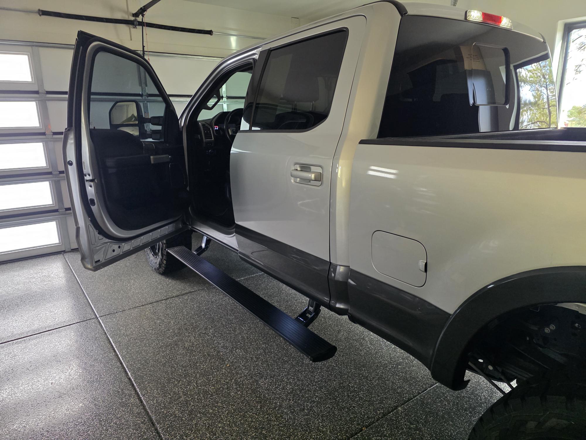 Used 2017 Ford F350 Lariat w/ Lariat Value Package AWD/4WD image 24