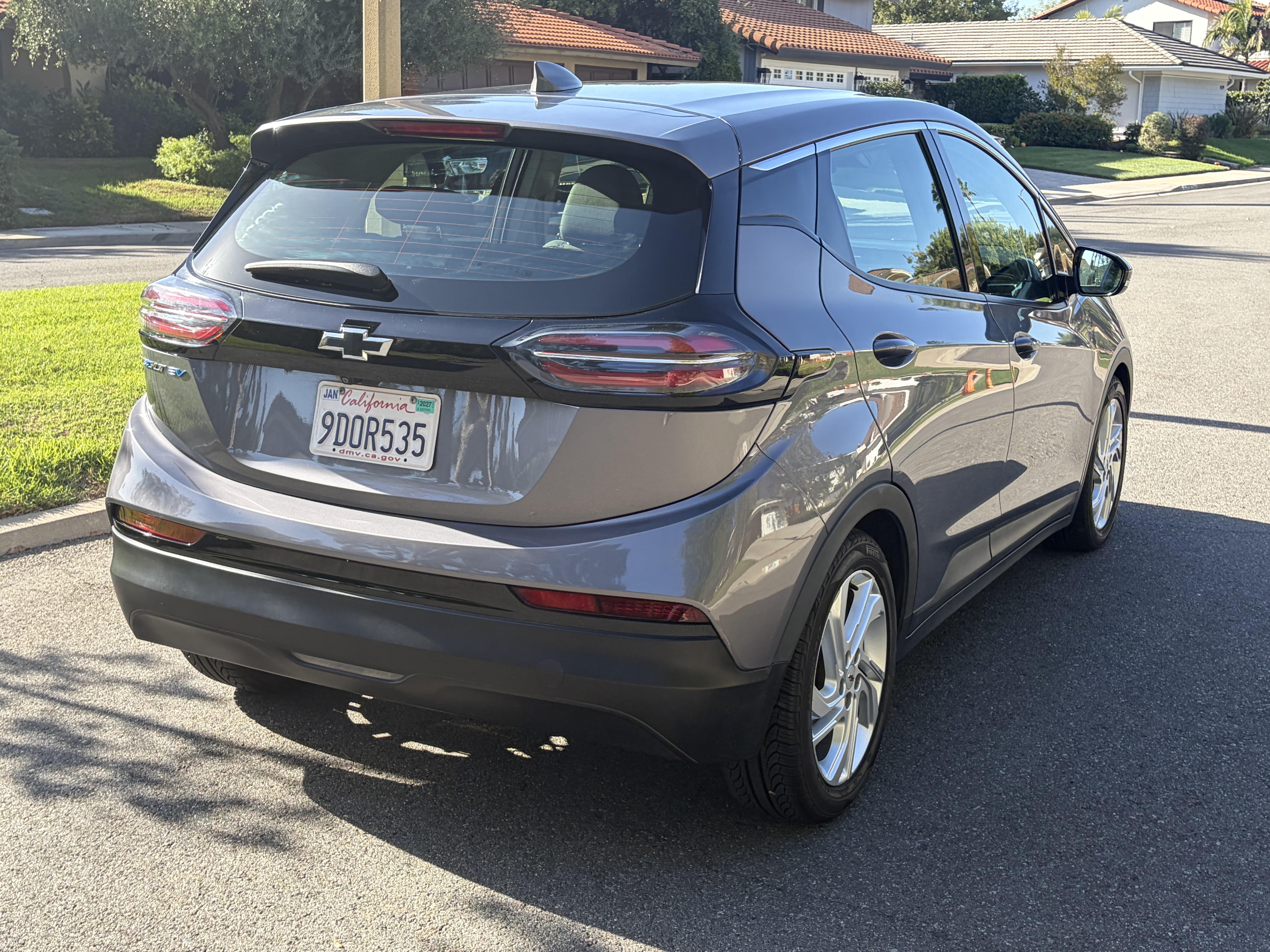 Used 2023 Chevrolet Bolt LT FWD image 5