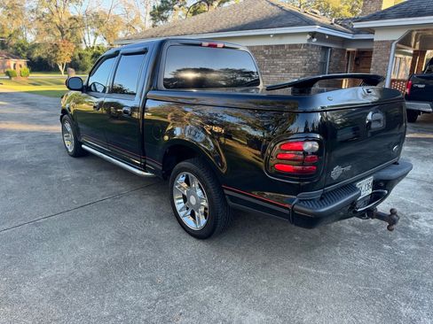 Used 2001 Ford F150 Harley-Davidson image 1