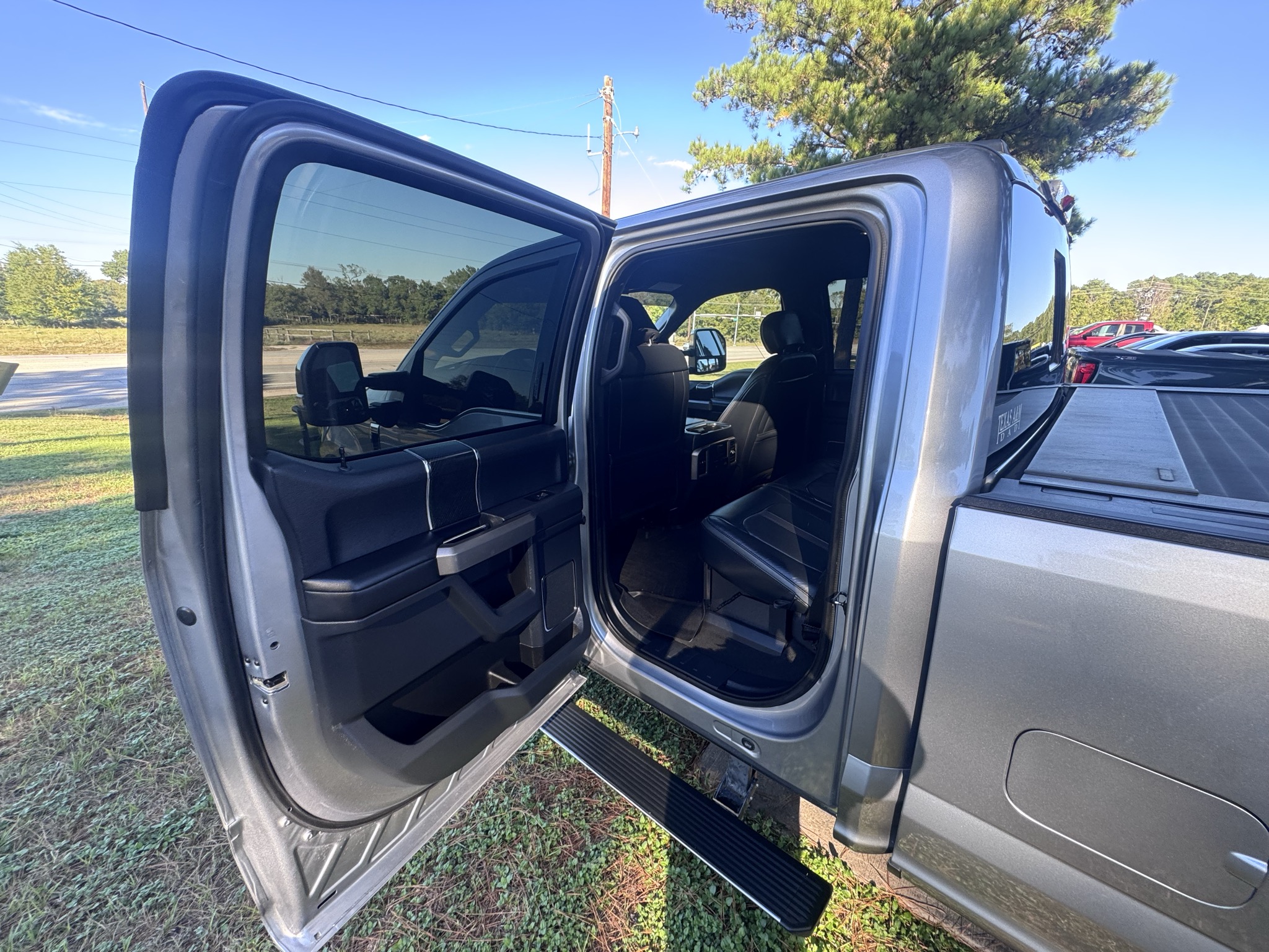 Used 2022 Ford F350 Platinum AWD/4WD image 15