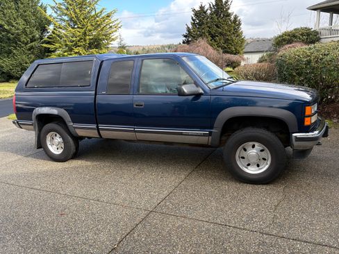 Used 1998 GMC Sierra 2500 4x4 Extended Cab w/ Powermax Pkg image 1