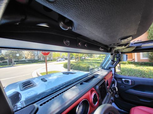 Used 2022 Jeep Wrangler Unlimited Rubicon w/ Steel Bumper Group image 13