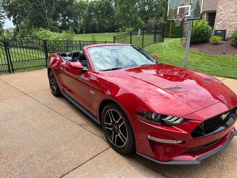 Used 2020 Ford Mustang GT Premium w/ Equipment Group 401A RWD image 1