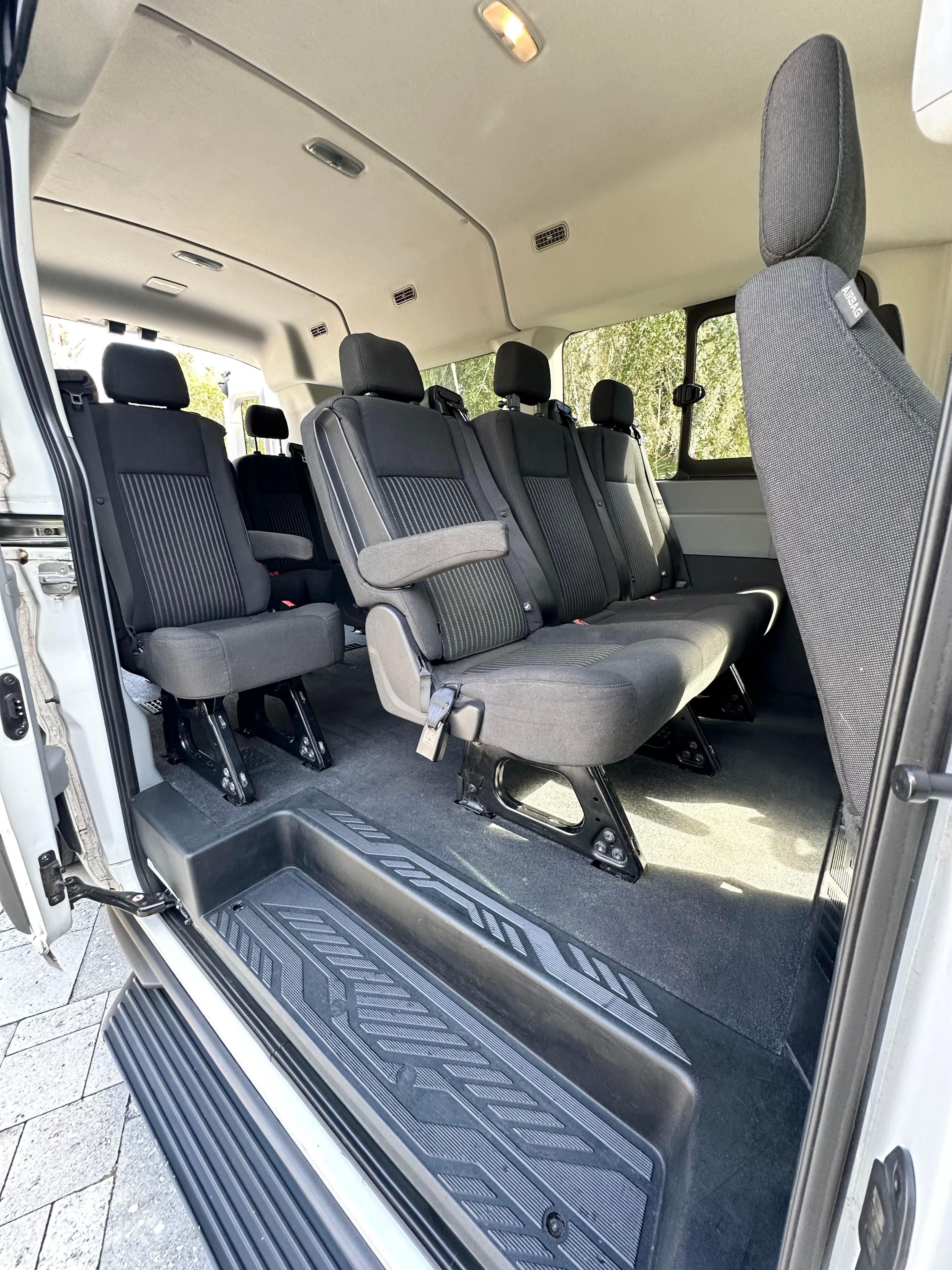 Used 2016 Ford Transit 350 XLT RWD image 9