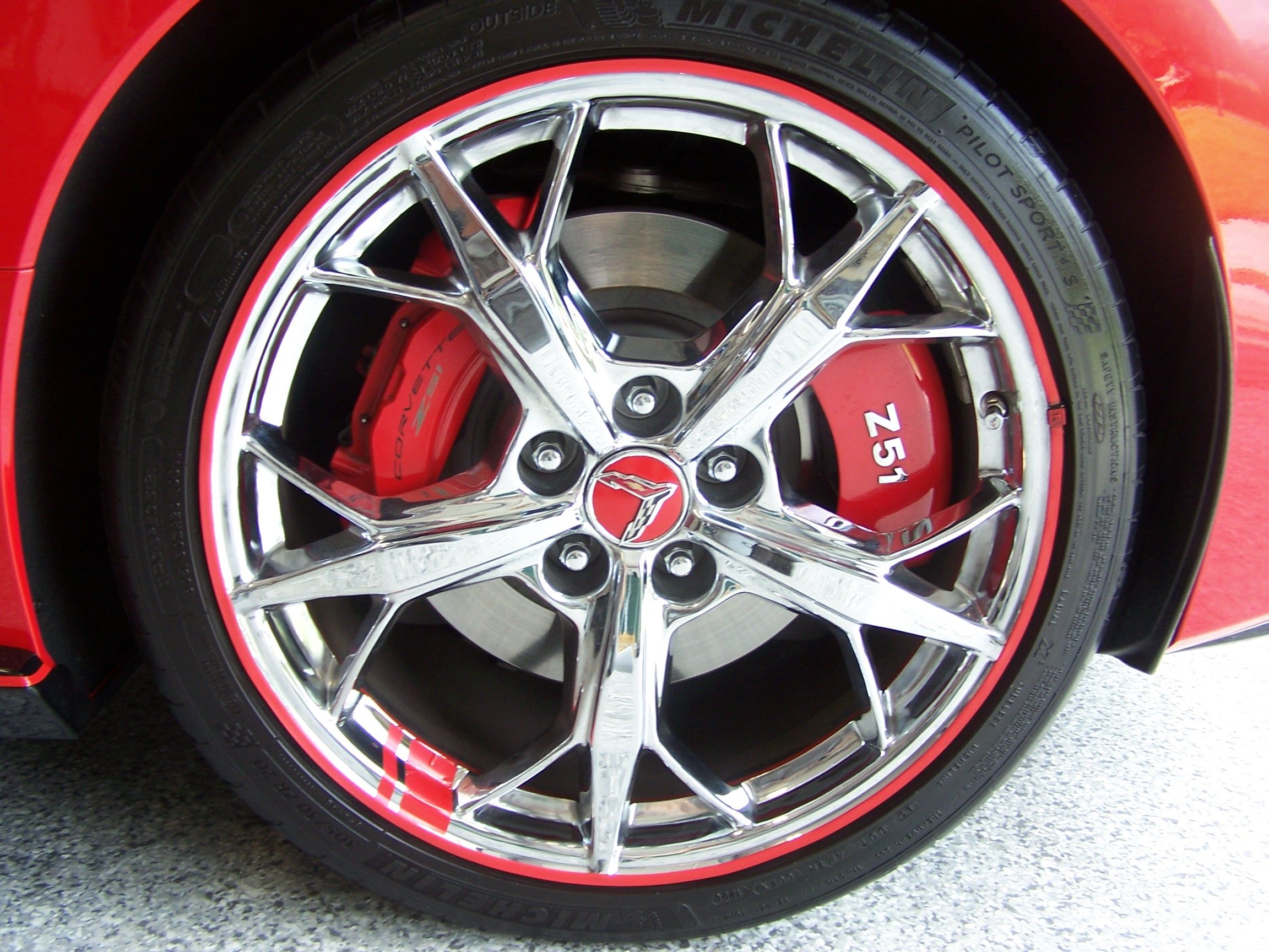 Used 2020 Chevrolet Corvette Stingray Premium Cpe w/ 3LT Preferred Equipment Group RWD image 15