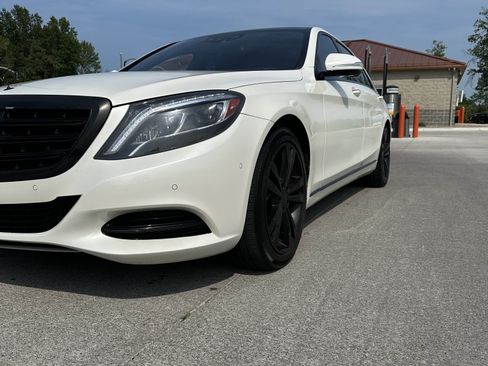 Used 2017 Mercedes-Benz S 550 4MATIC Sedan image 2