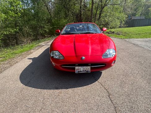 Used 2002 Jaguar XK8 Convertible image 17