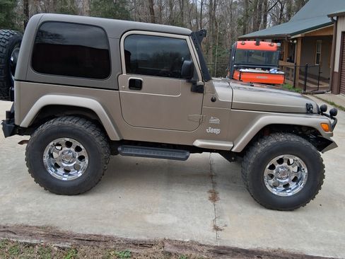 Used 2003 Jeep Wrangler Sahara image 6
