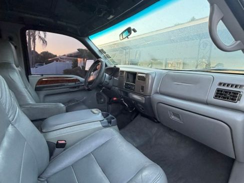Used 2002 Ford F250 4x4 Crew Cab Super Duty image 16