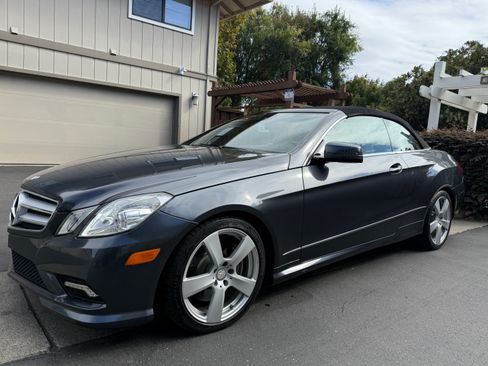 Used 2011 Mercedes-Benz E 550 Cabriolet image 14