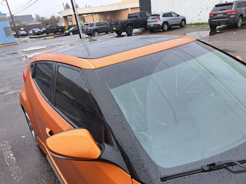 Used 2013 Hyundai Veloster Turbo w/ Ultimate Pkg image 14