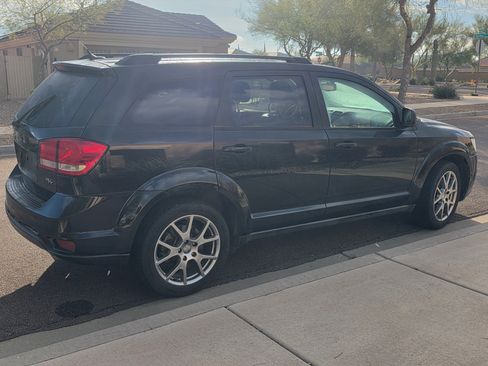 Used 2012 Dodge Journey R/T w/ Flexible Seating Group image 4