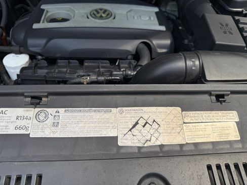 Used 2012 Volkswagen Tiguan SE AWD/4WD image 17