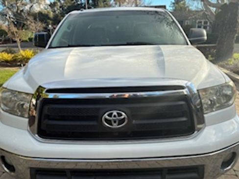 Used 2011 Toyota Tundra SR5 image 1