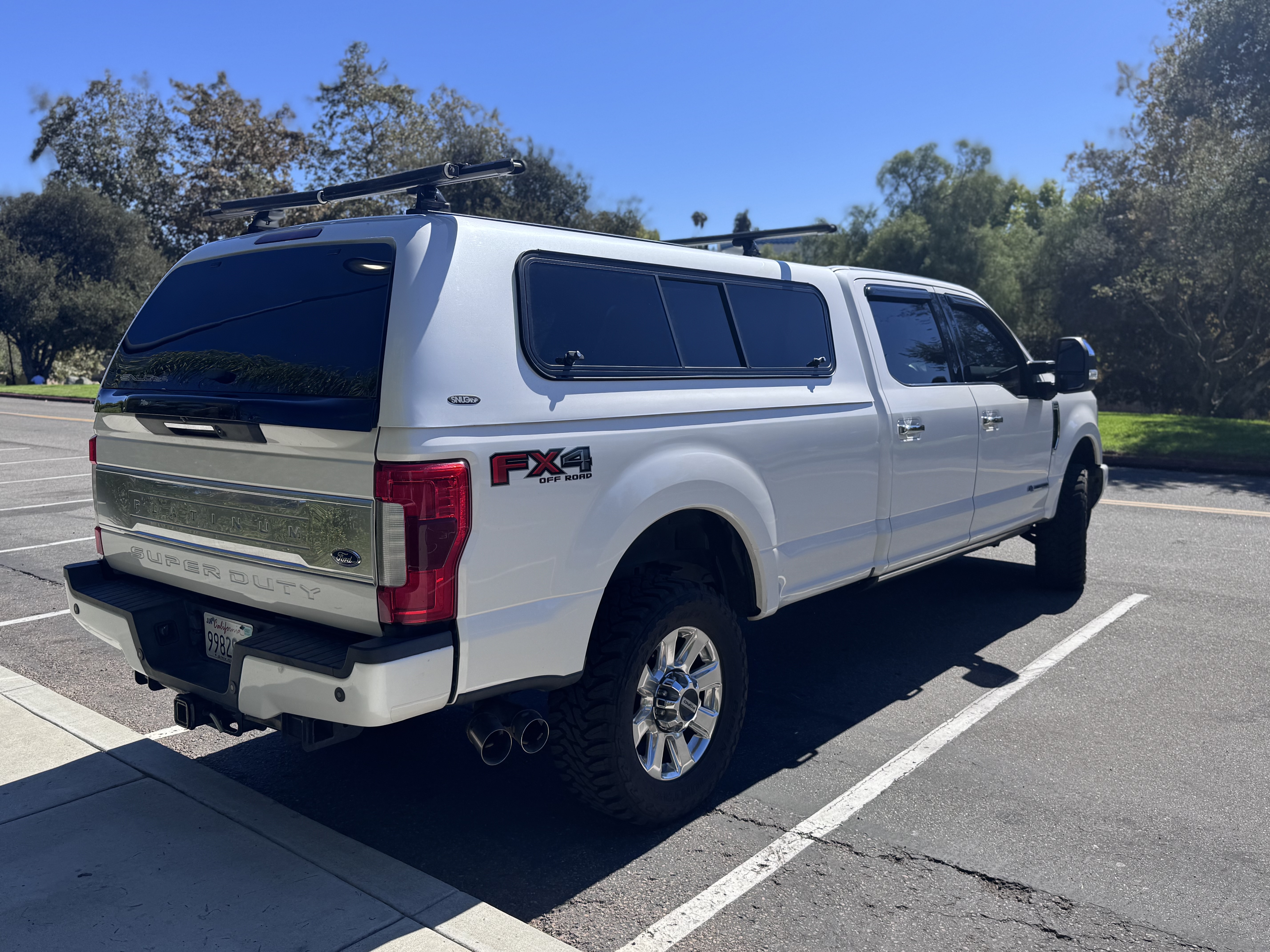 Used 2018 Ford F350 Platinum w/ Platinum Ultimate Package AWD/4WD image 6