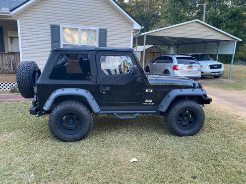 Used 2005 Jeep Wrangler X w/ Tire & Wheel Group (Ecco) image 6