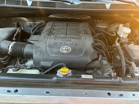 Used 2012 Toyota Tundra 2WD Double Cab image 11