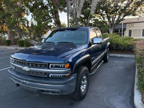 Used 2002 Chevrolet Silverado 1500 LT w/ Off-Road Pkg AWD/4WD image 2