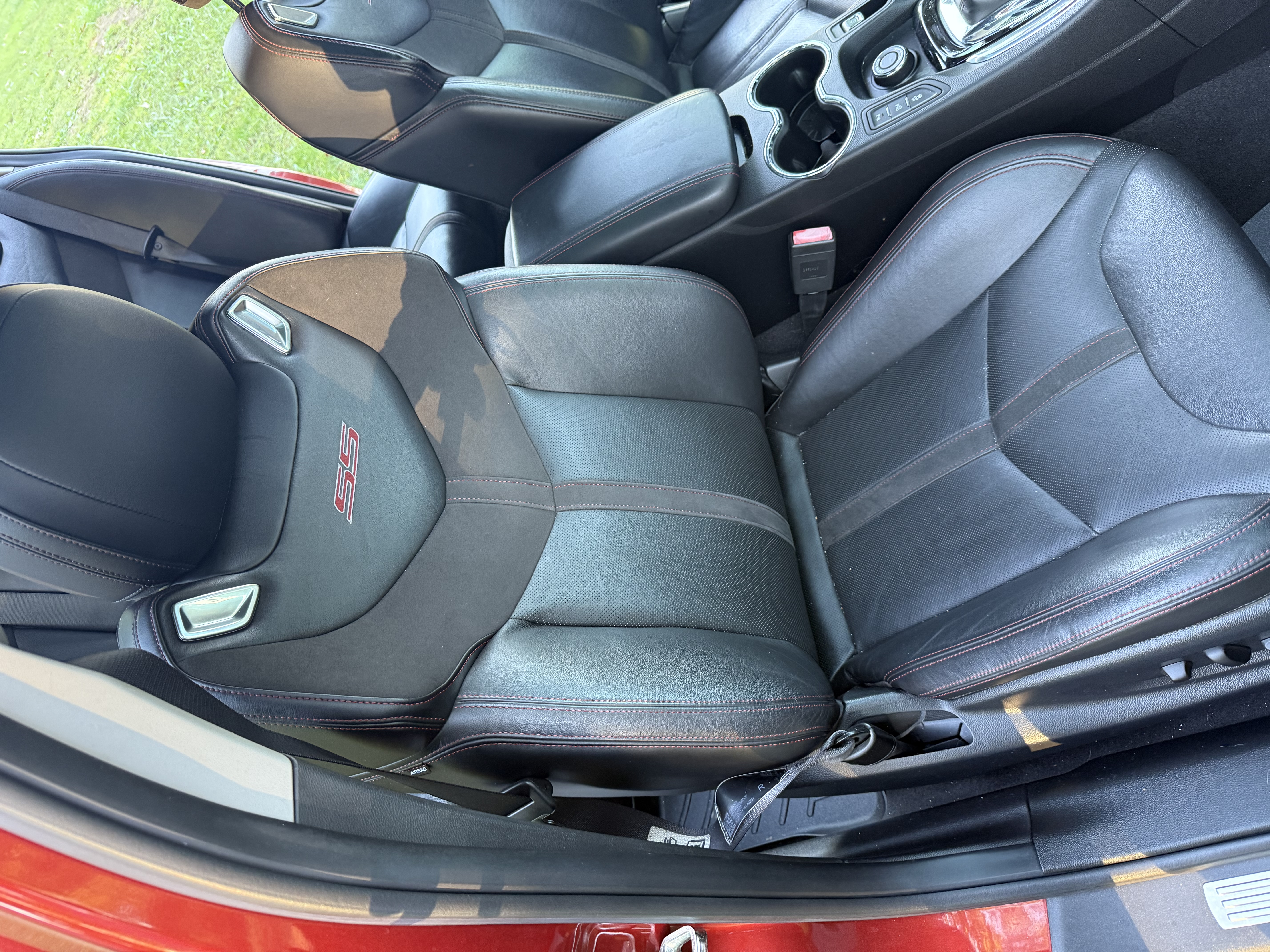 Used 2015 Chevrolet SS RWD image 14
