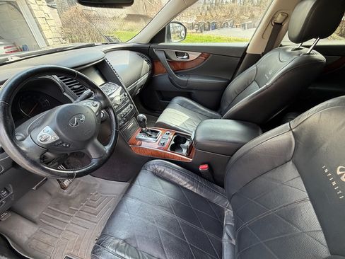 Used 2011 INFINITI FX35 AWD w/ Premium Pkg image 9