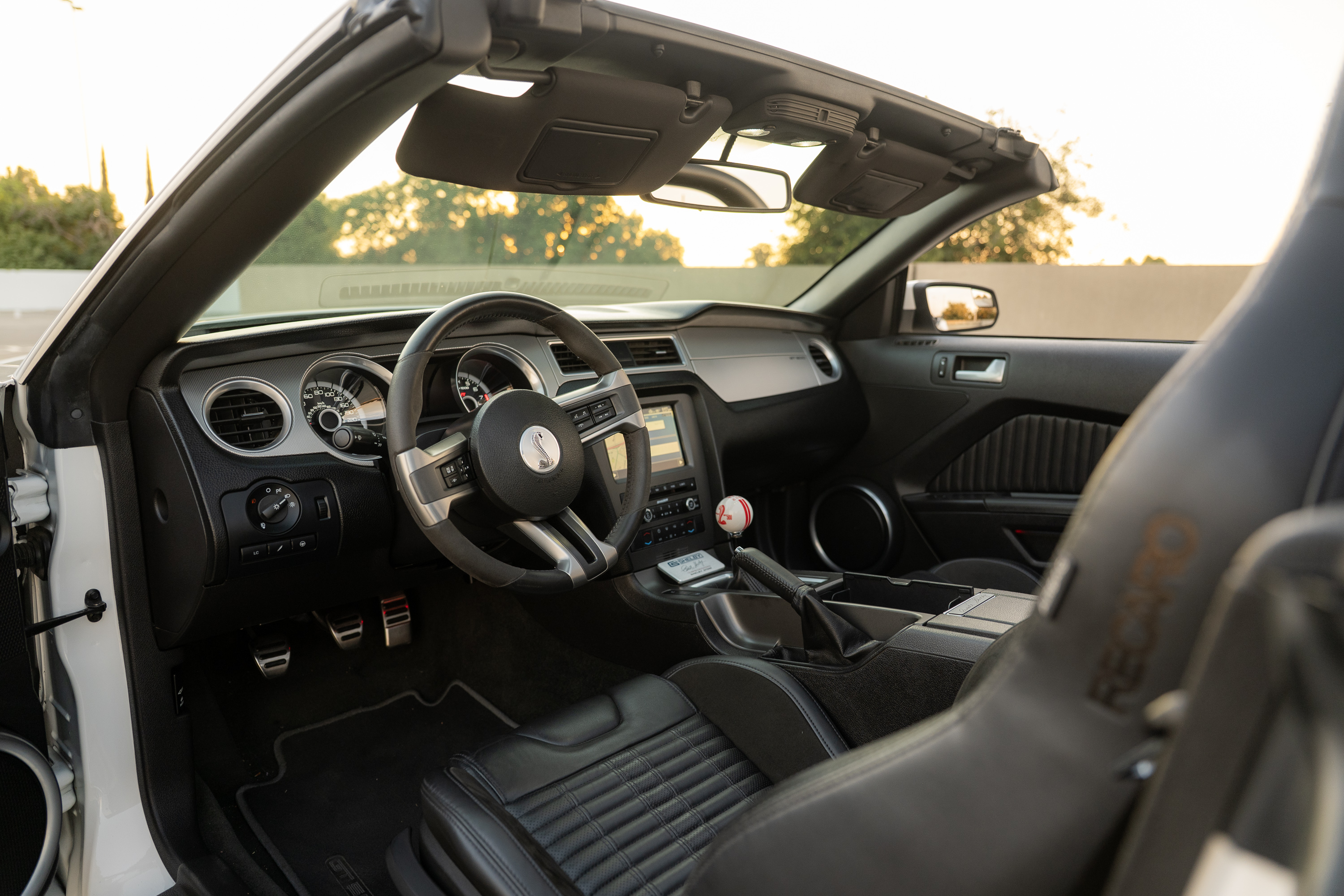 Used 2013 Ford Mustang Shelby GT500 RWD image 29